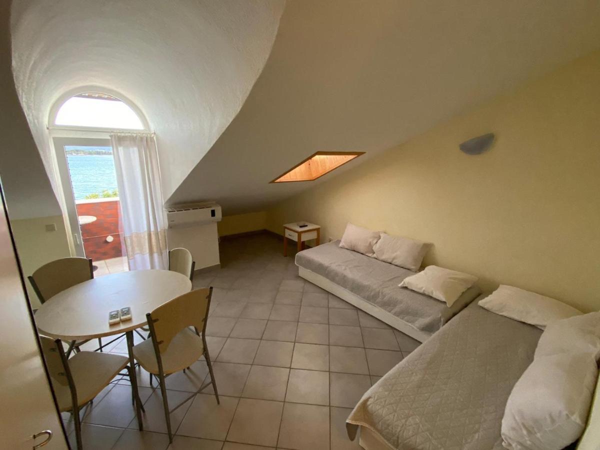 Blue Wave Apartments Turanj Zewnętrze zdjęcie